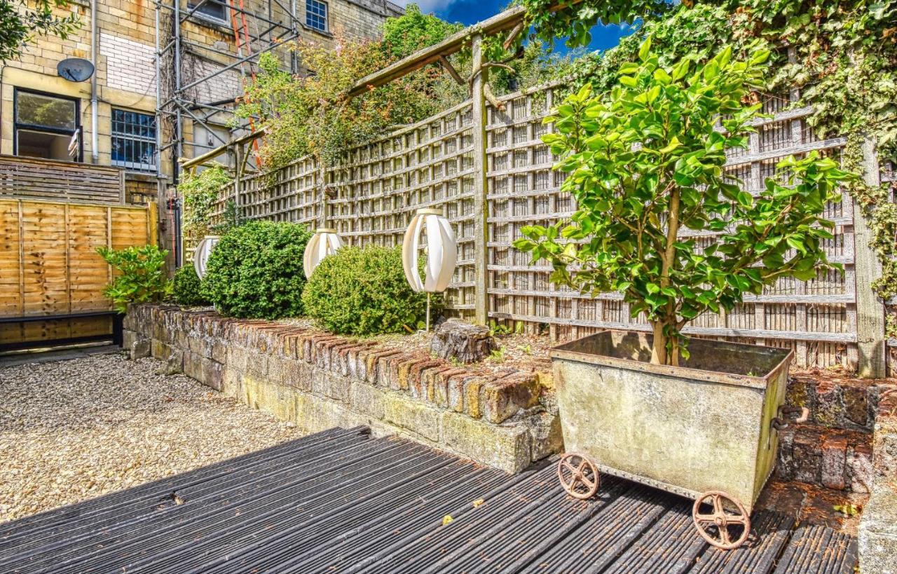 2 Bedroom Apartment In Bath City Centre With Garden & Free Parking 外观 照片