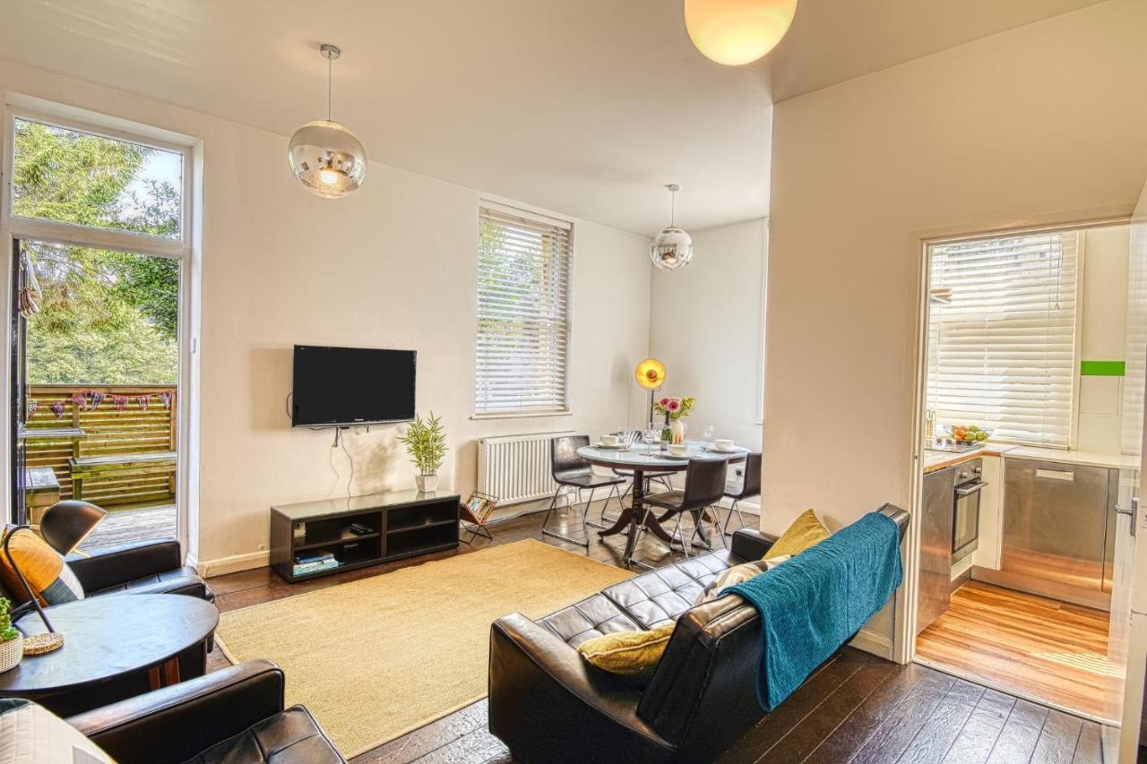 2 Bedroom Apartment In Bath City Centre With Garden & Free Parking 外观 照片