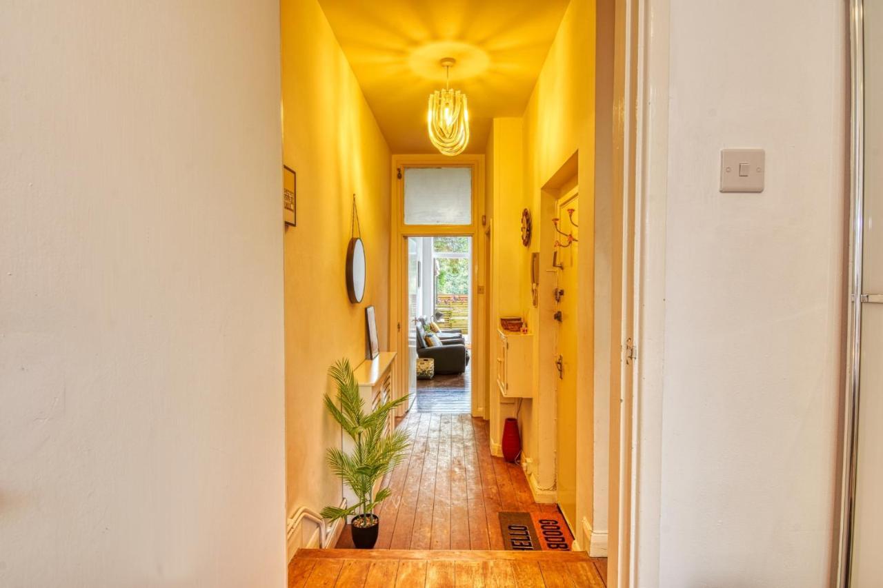 2 Bedroom Apartment In Bath City Centre With Garden & Free Parking 外观 照片