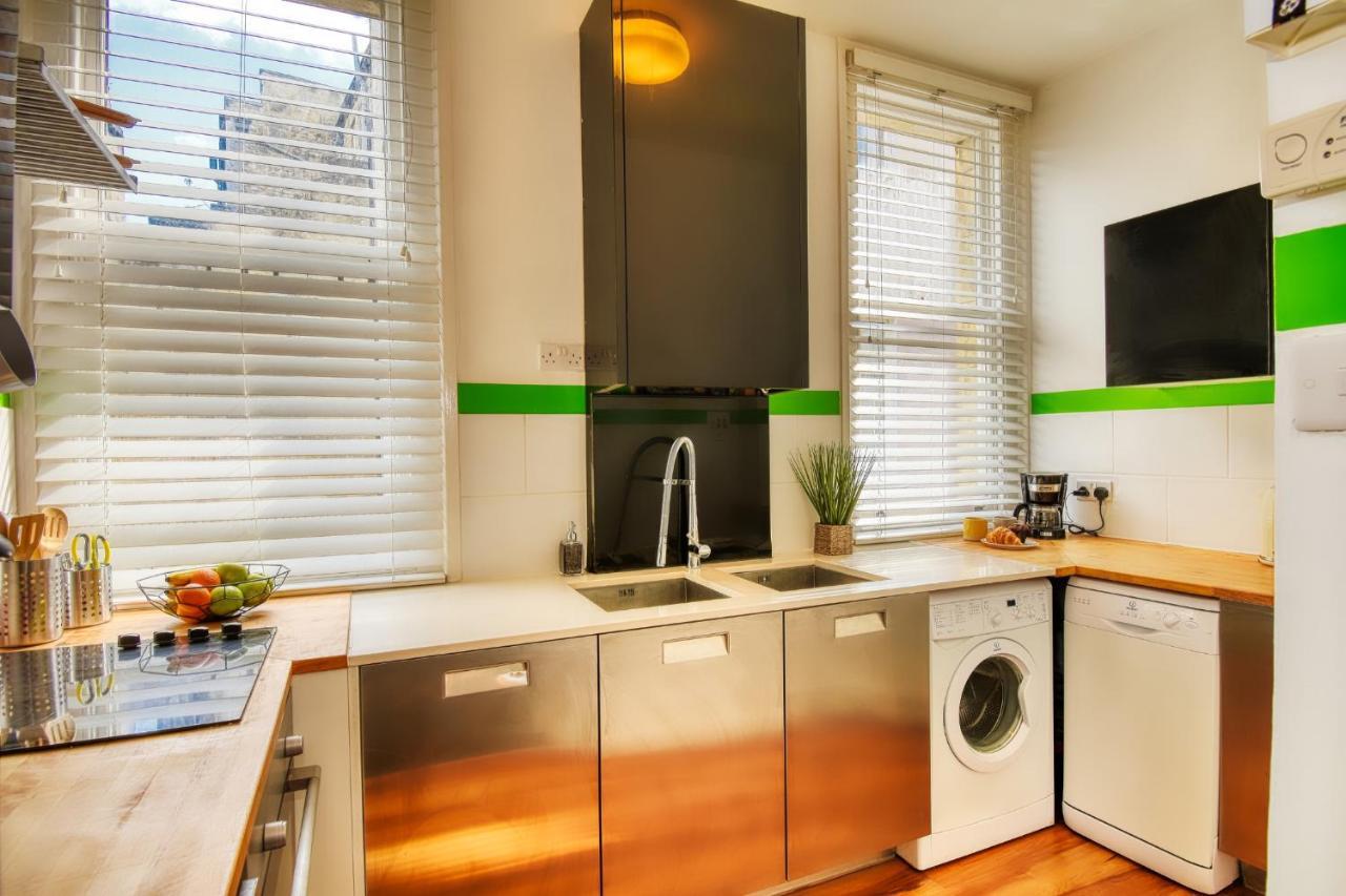 2 Bedroom Apartment In Bath City Centre With Garden & Free Parking 外观 照片