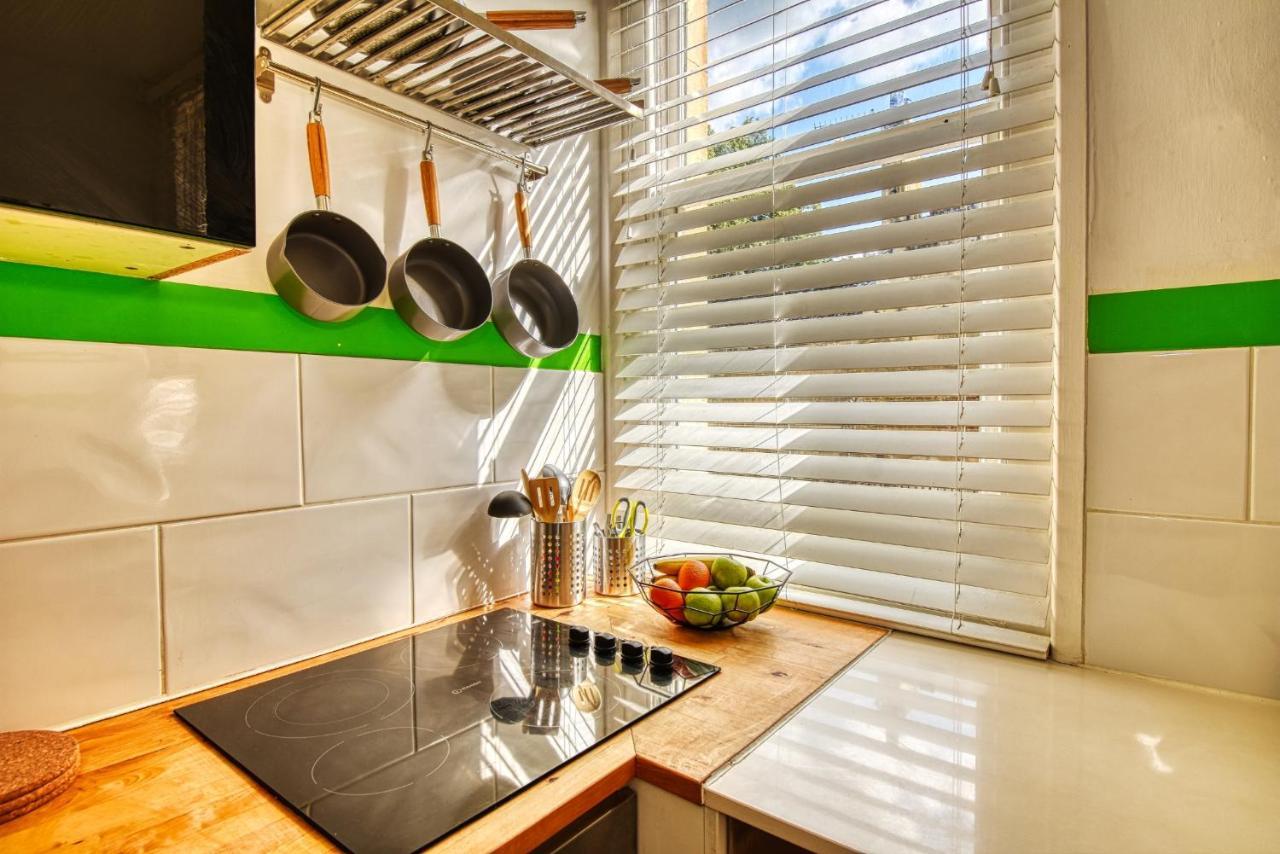 2 Bedroom Apartment In Bath City Centre With Garden & Free Parking 外观 照片