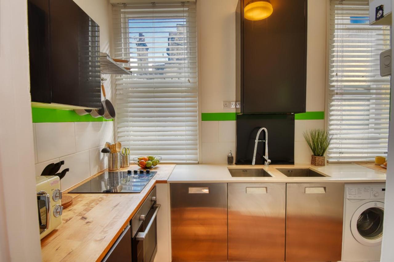 2 Bedroom Apartment In Bath City Centre With Garden & Free Parking 外观 照片